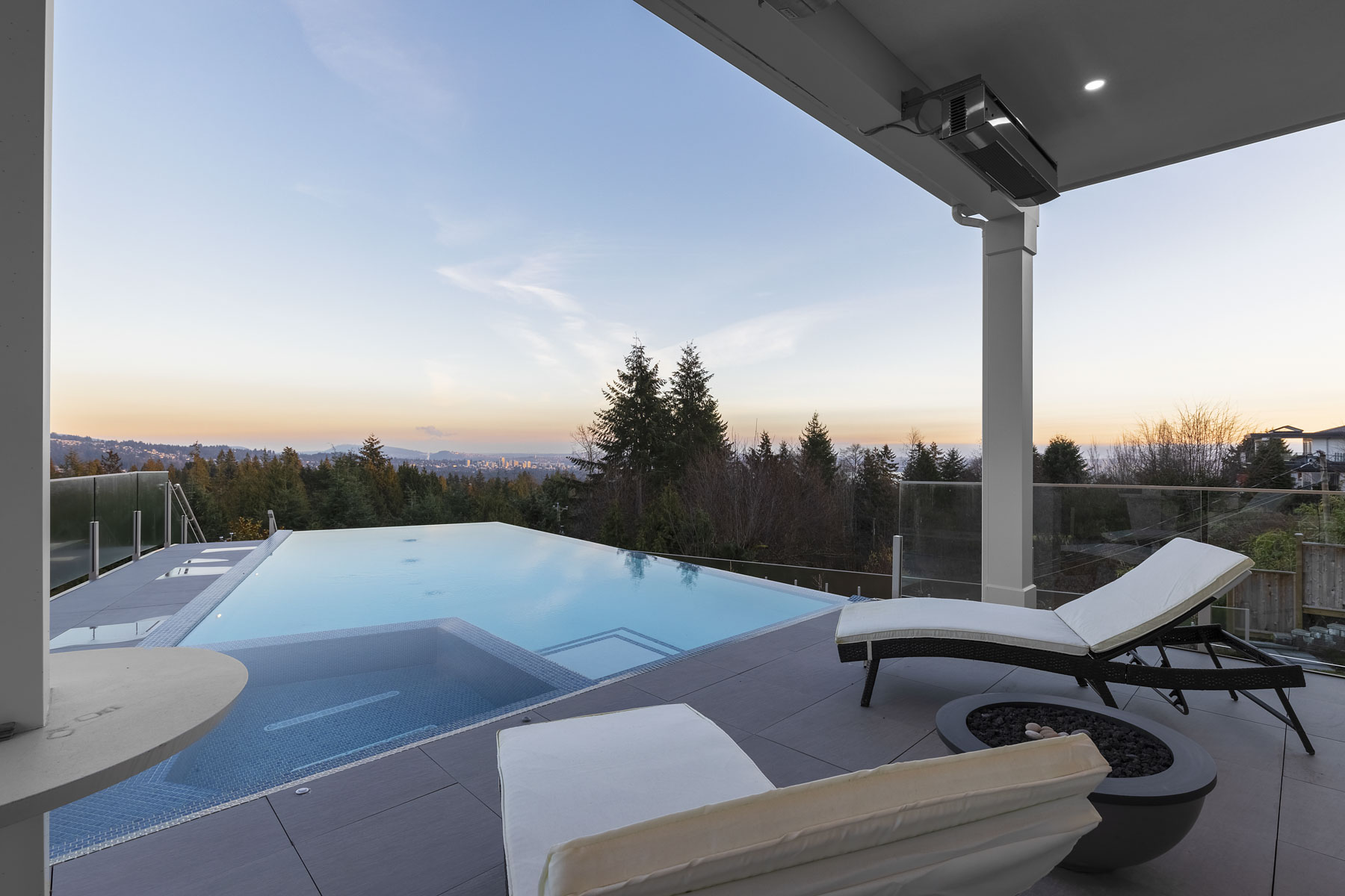 890 Kenwood Road, West Vancouver